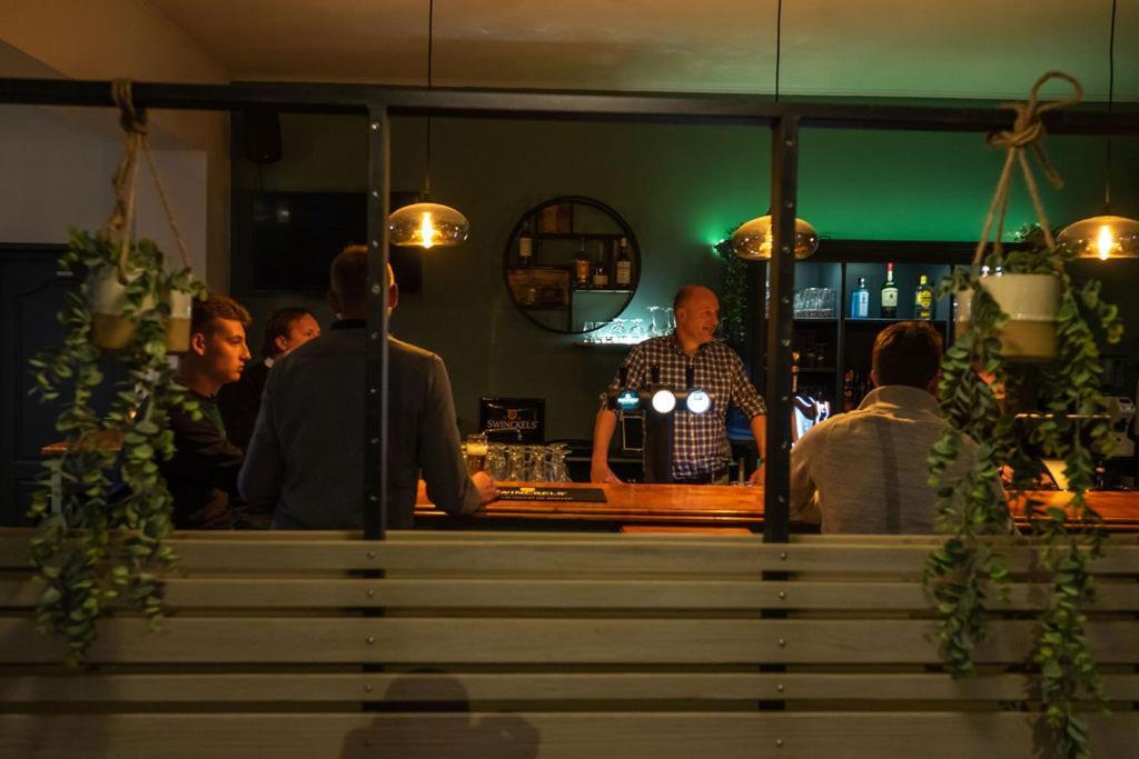 The Town Hotel Studios Appartments Zuidzande エクステリア 写真