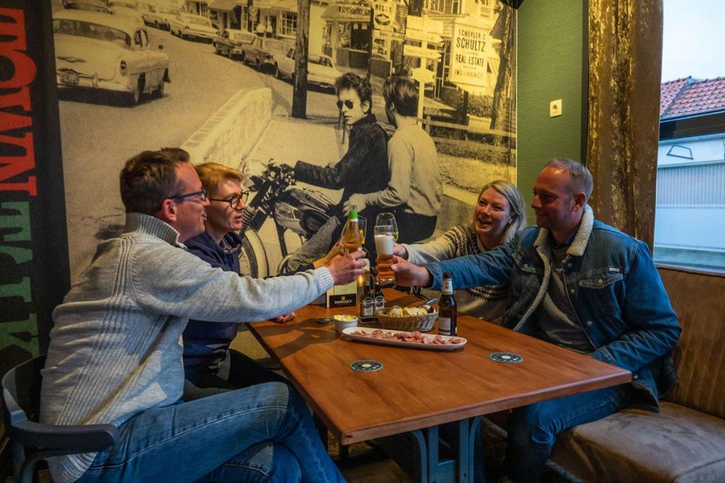 The Town Hotel Studios Appartments Zuidzande エクステリア 写真