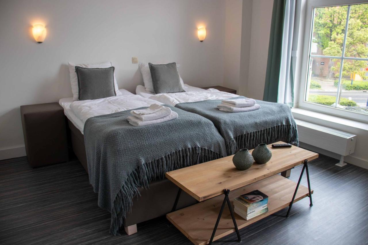 The Town Hotel Studios Appartments Zuidzande エクステリア 写真