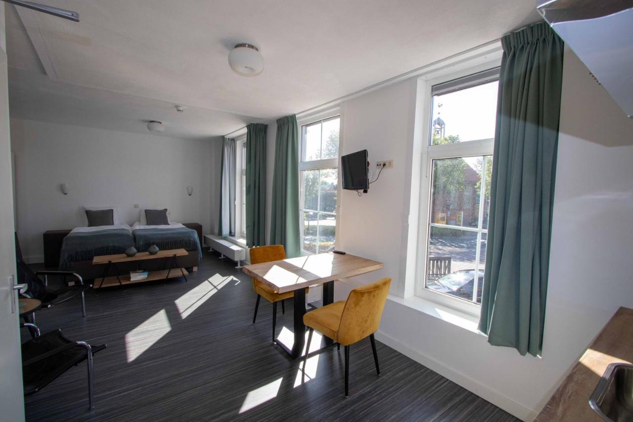 The Town Hotel Studios Appartments Zuidzande エクステリア 写真
